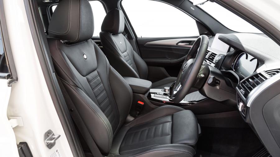 Интерьер Alpina XD3 Allrad (G01) 2019 года  (AU) (фото 16 из 18)
